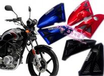 Пластиковые накладки под бак Yamaha YBR 125